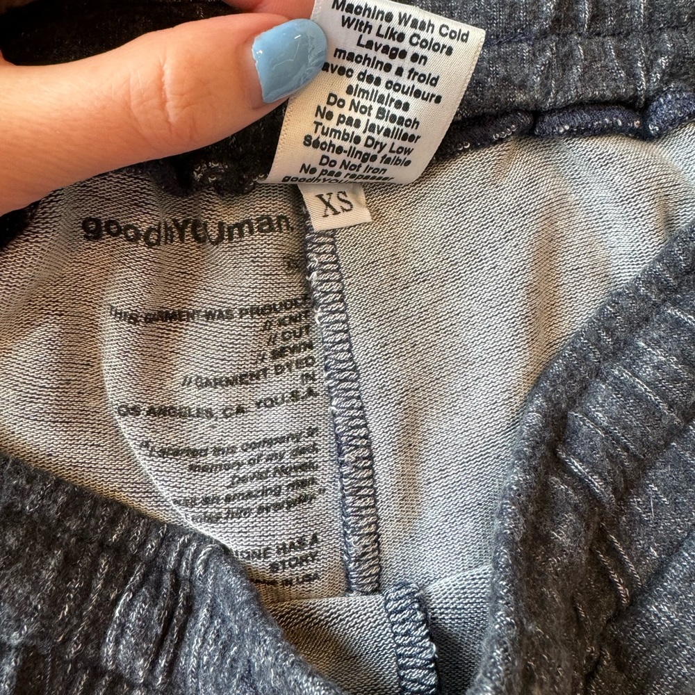 Good Hyouman Grey Love Sweat Shorts View 5